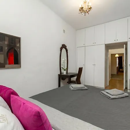 Urban - Great Location - Center - Freta